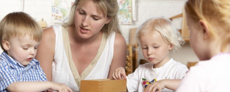 Online Montessori Training - Teacher with kids